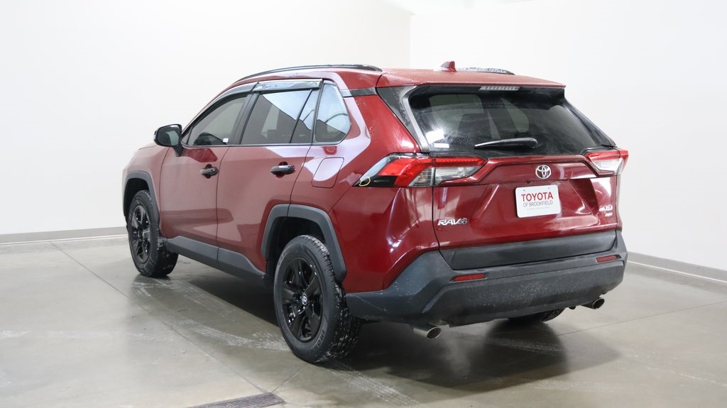 2019 Toyota RAV4 XLE 5