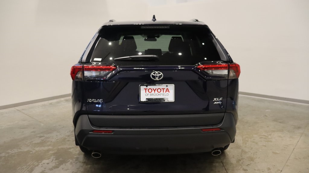 2020 Toyota RAV4 XLE 7