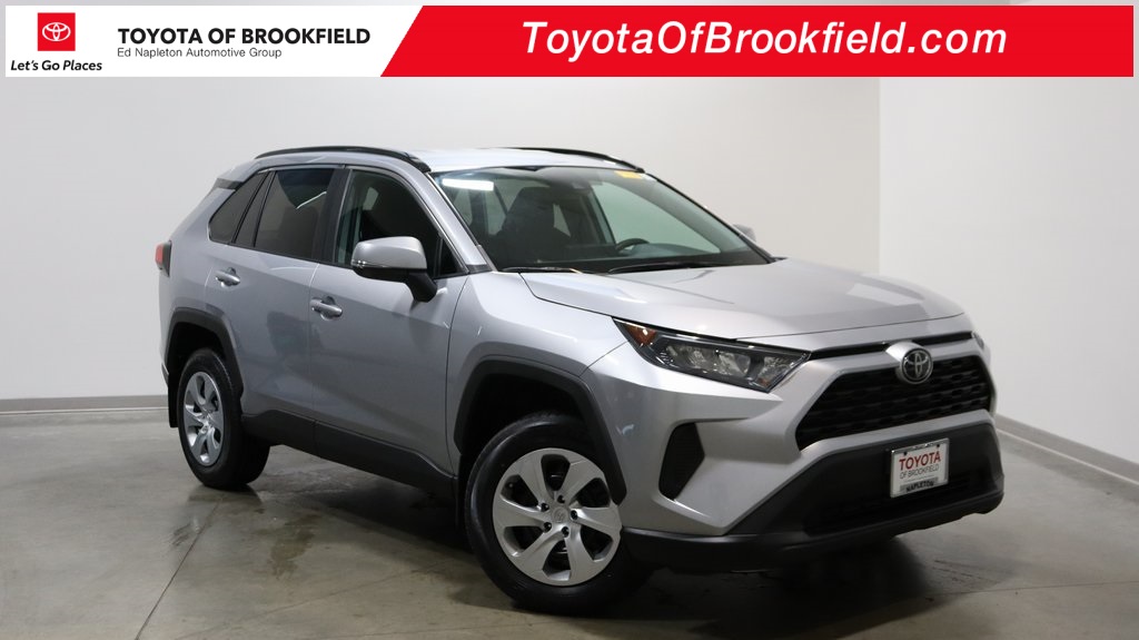 2021 Toyota RAV4 LE 1