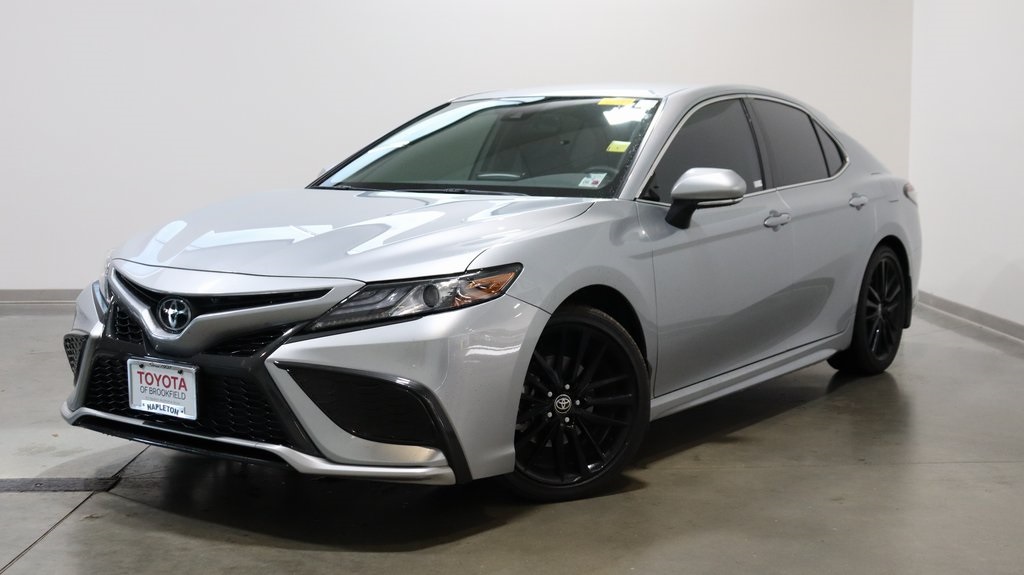 2023 Toyota Camry XSE 3