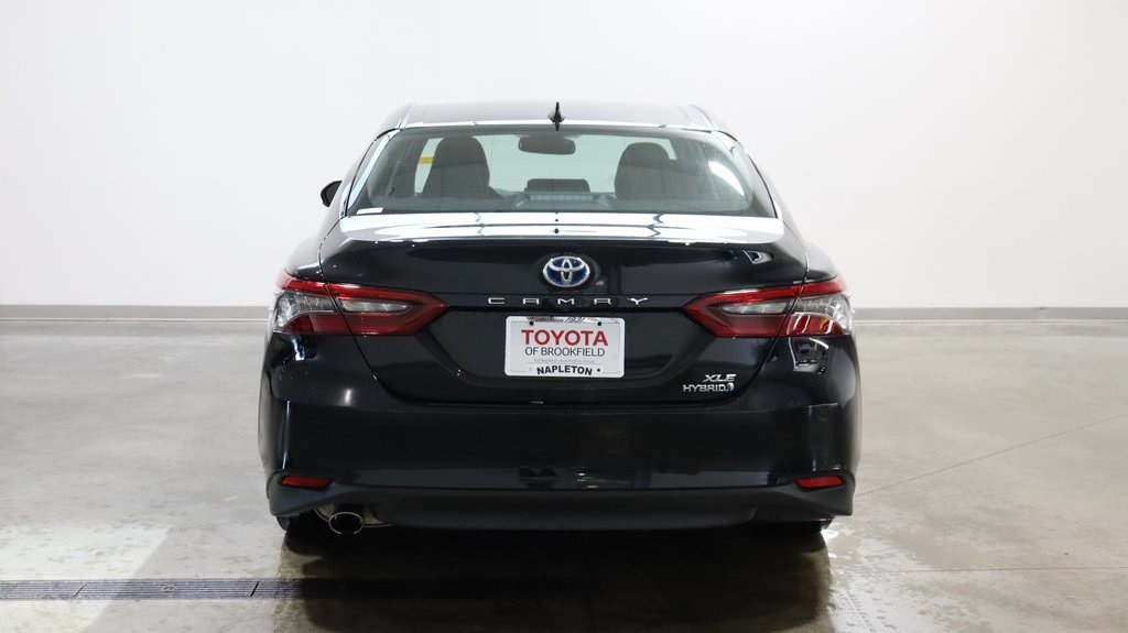 2022 Toyota Camry Hybrid XLE 6