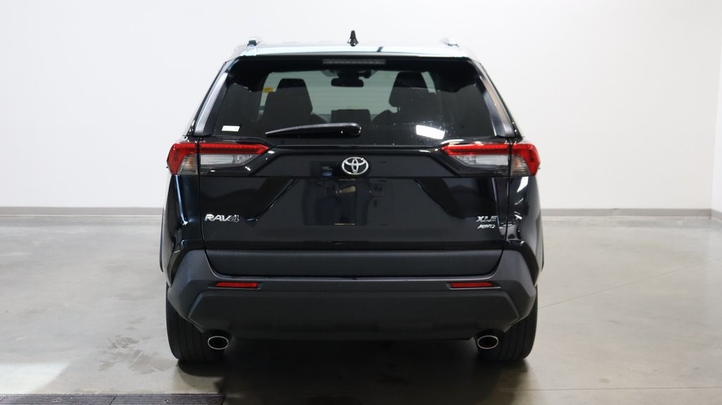 2021 Toyota RAV4 XLE Premium 6