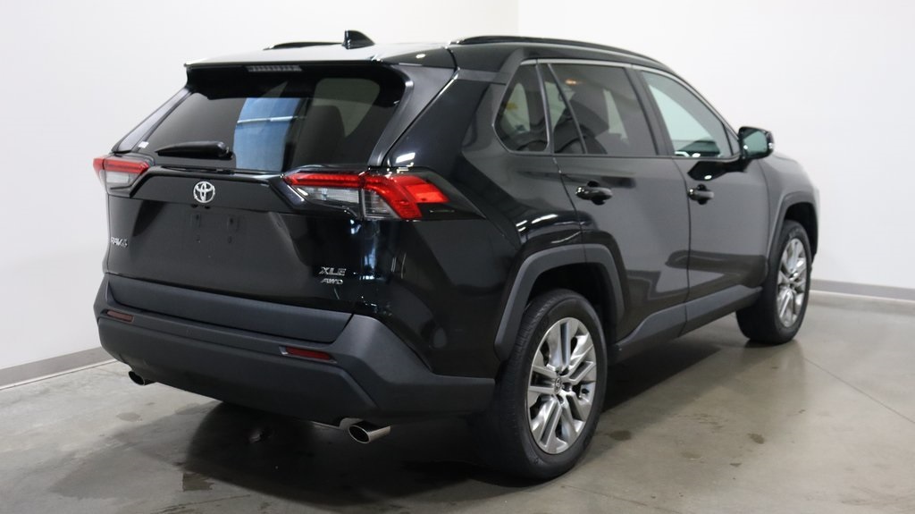 2021 Toyota RAV4 XLE Premium 7