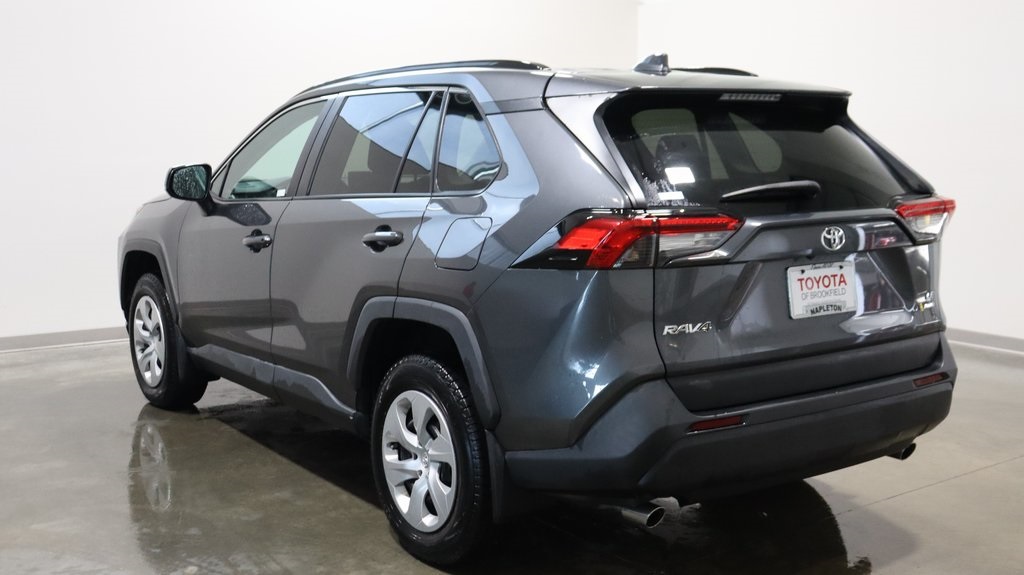 2021 Toyota RAV4 LE 5