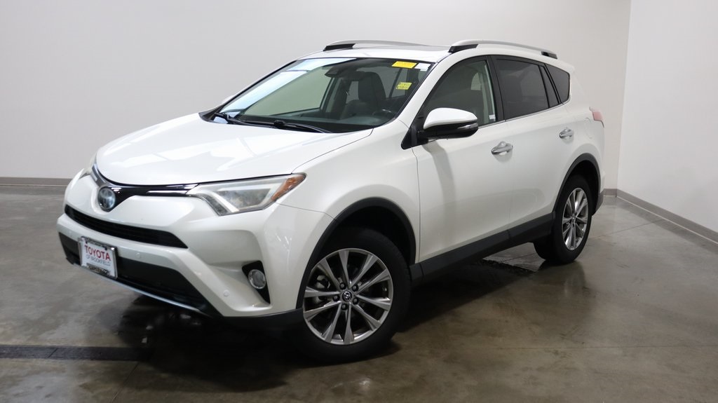 2016 Toyota RAV4 Limited 3