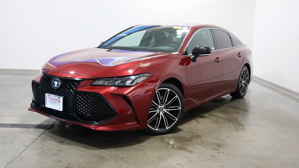 2019 Toyota Avalon XSE 3