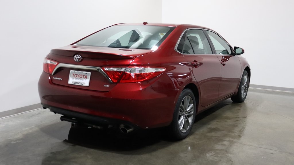 2017 Toyota Camry SE 7