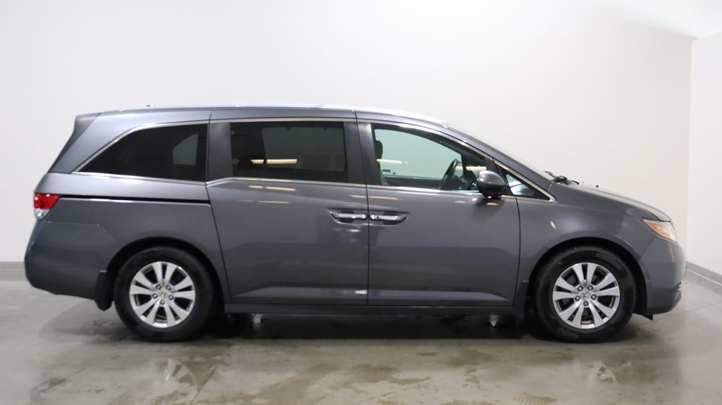 2017 Honda Odyssey SE 8