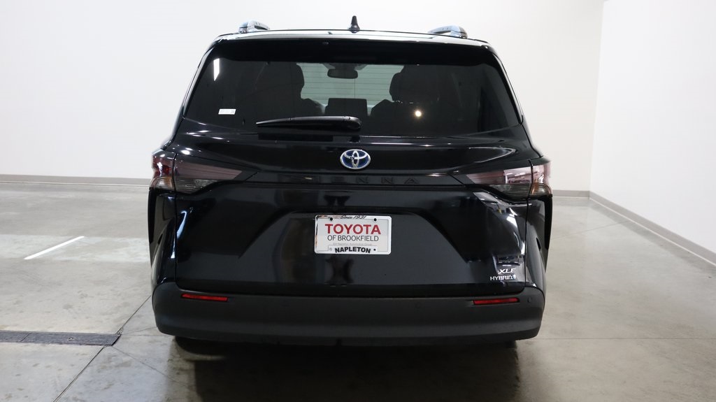 2024 Toyota Sienna XLE 6