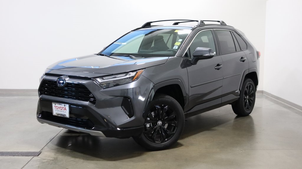 2024 Toyota RAV4 Hybrid SE 3