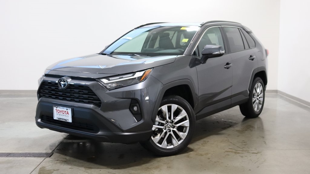 2024 Toyota RAV4 XLE Premium 3