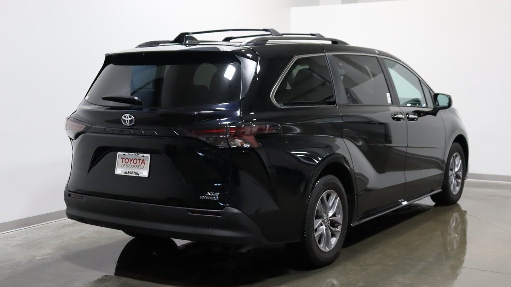 2024 Toyota Sienna XLE 7