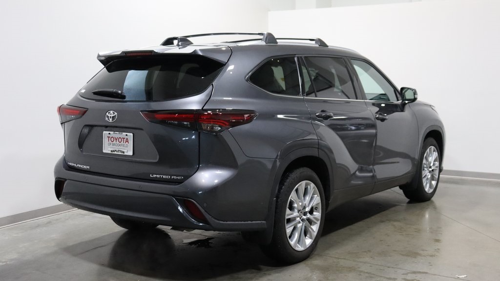 2024 Toyota Highlander Limited 7