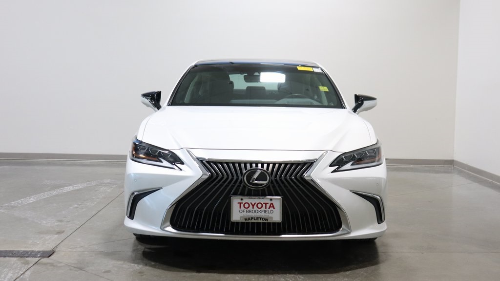 2021 Lexus ES 350 Ultra Luxury 2