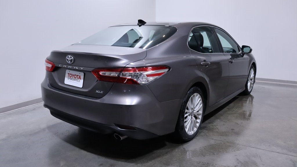 2018 Toyota Camry XLE 7