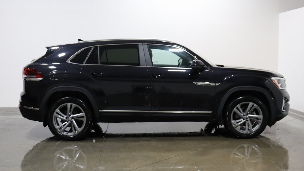 2024 Volkswagen Atlas Cross Sport 2.0T SEL R-Line 8