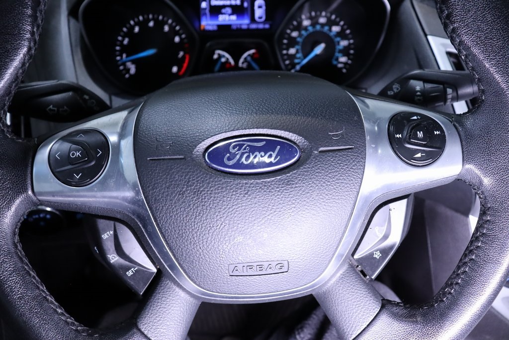 2013 Ford Focus SE 12