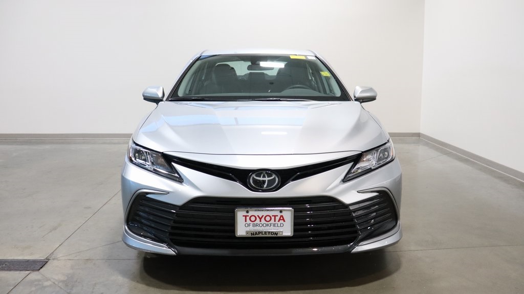 2021 Toyota Camry LE 2