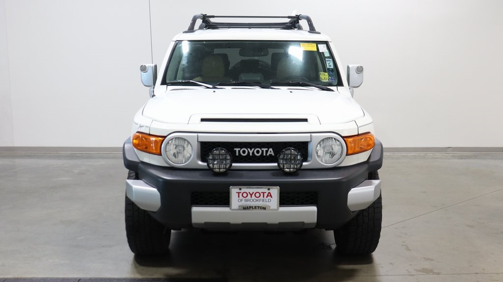 2013 Toyota FJ Cruiser Base 2