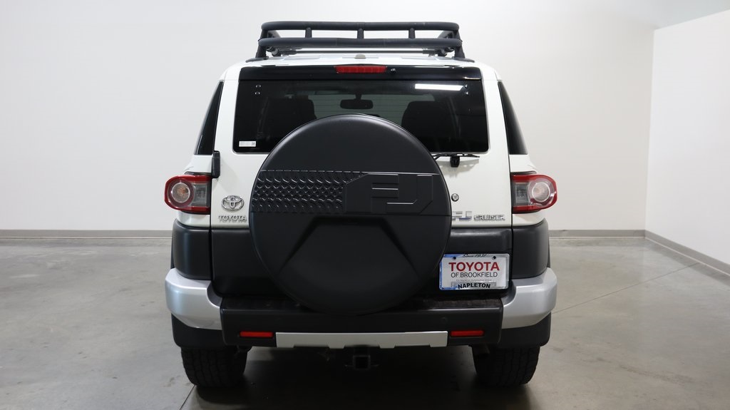 2013 Toyota FJ Cruiser Base 6