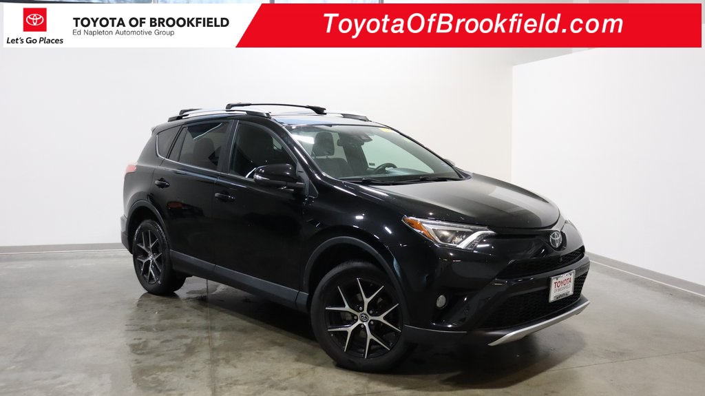 2016 Toyota RAV4 SE 1