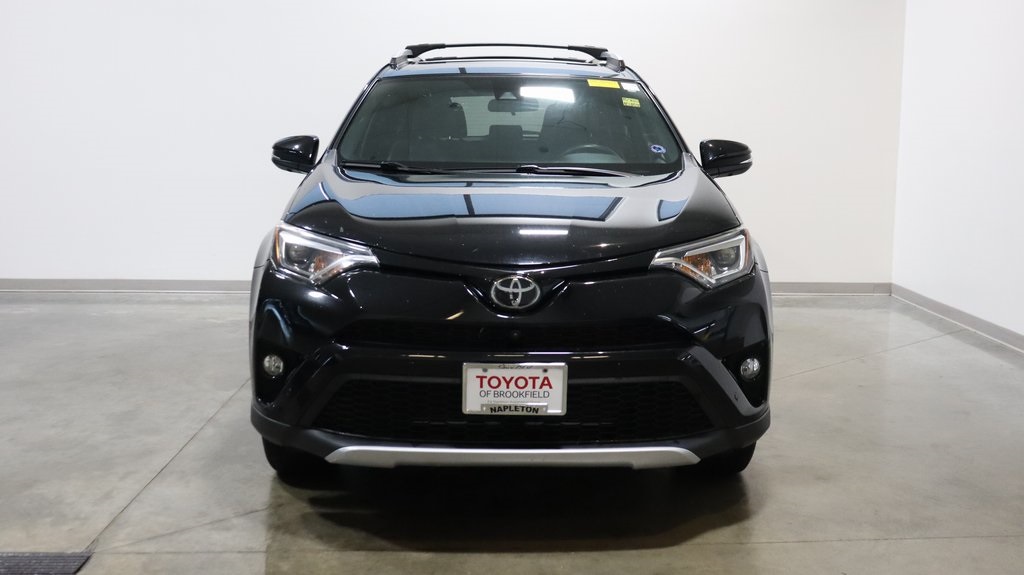 2016 Toyota RAV4 SE 2