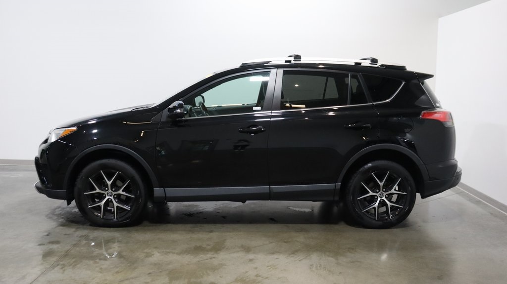 2016 Toyota RAV4 SE 4