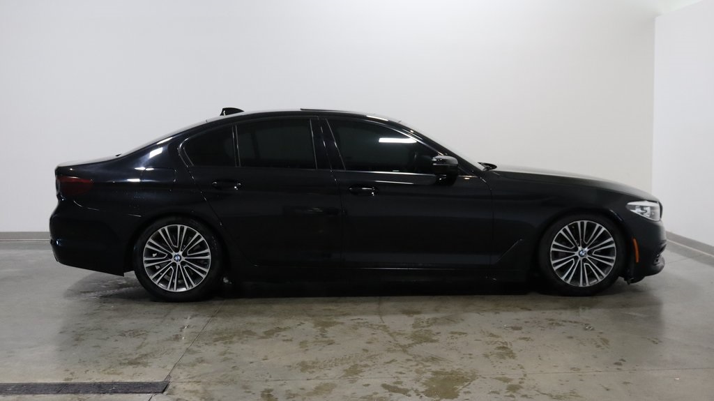 2017 BMW 5 Series 530i xDrive 8