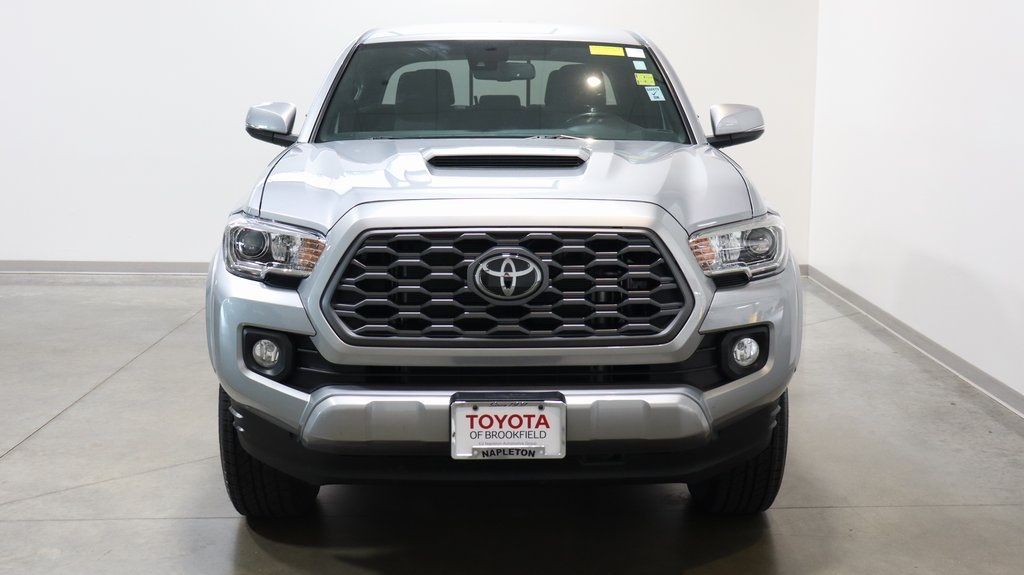 2021 Toyota Tacoma TRD Sport 2