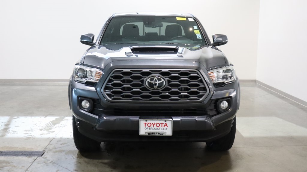 2021 Toyota Tacoma TRD Sport 2