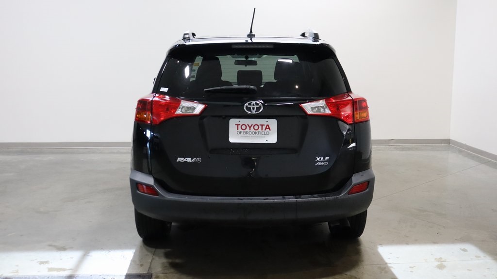 2015 Toyota RAV4 XLE 6