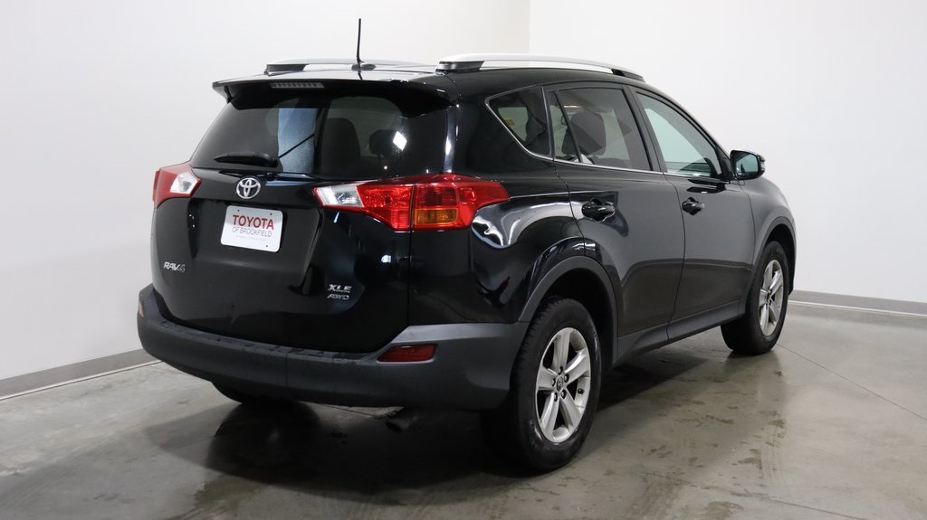 2015 Toyota RAV4 XLE 7