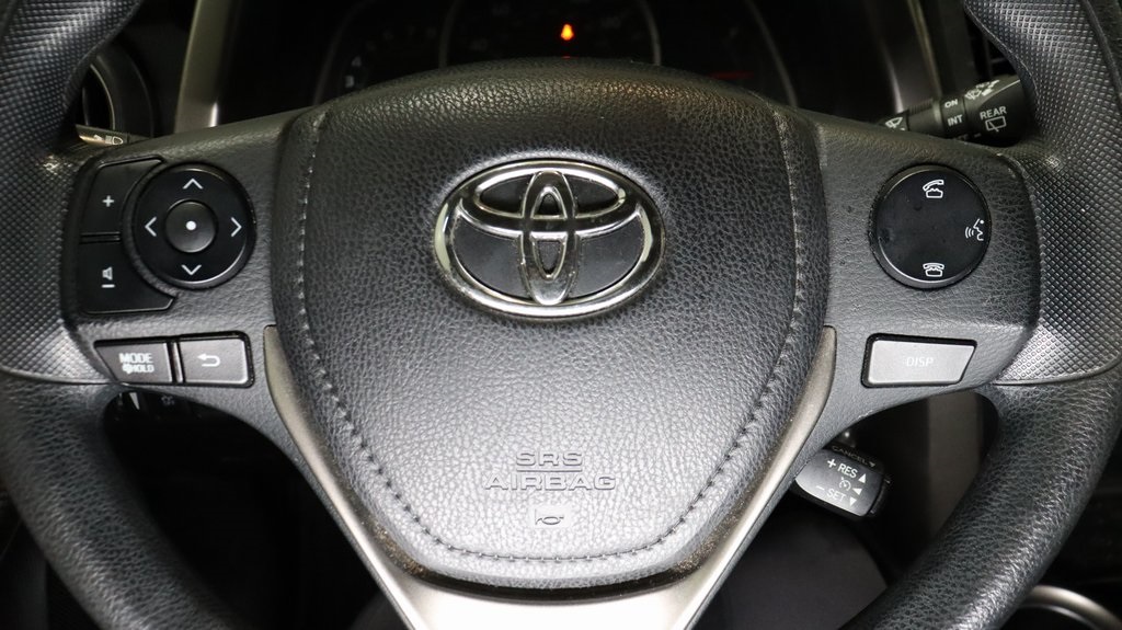 2015 Toyota RAV4 XLE 12