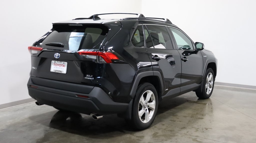 2021 Toyota RAV4 Hybrid XLE Premium 7