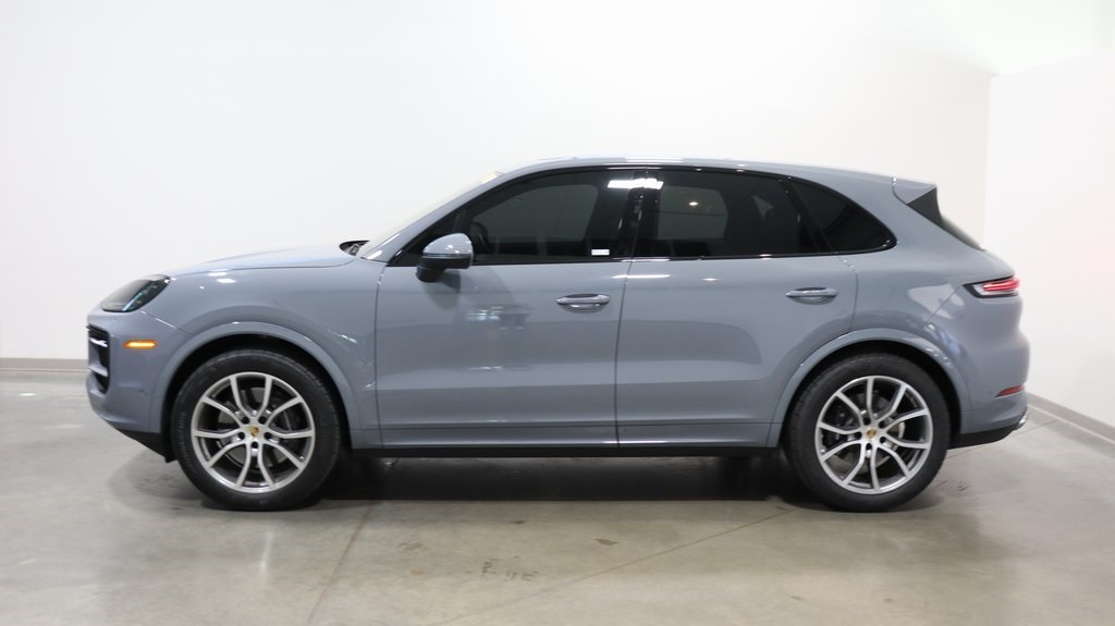 2024 Porsche Cayenne Base 4