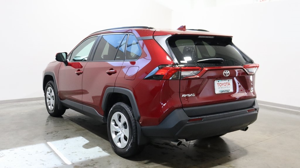 2021 Toyota RAV4 LE 5