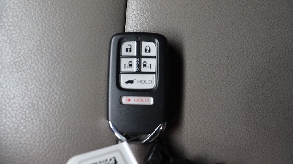 2014 Honda Odyssey EX-L 26