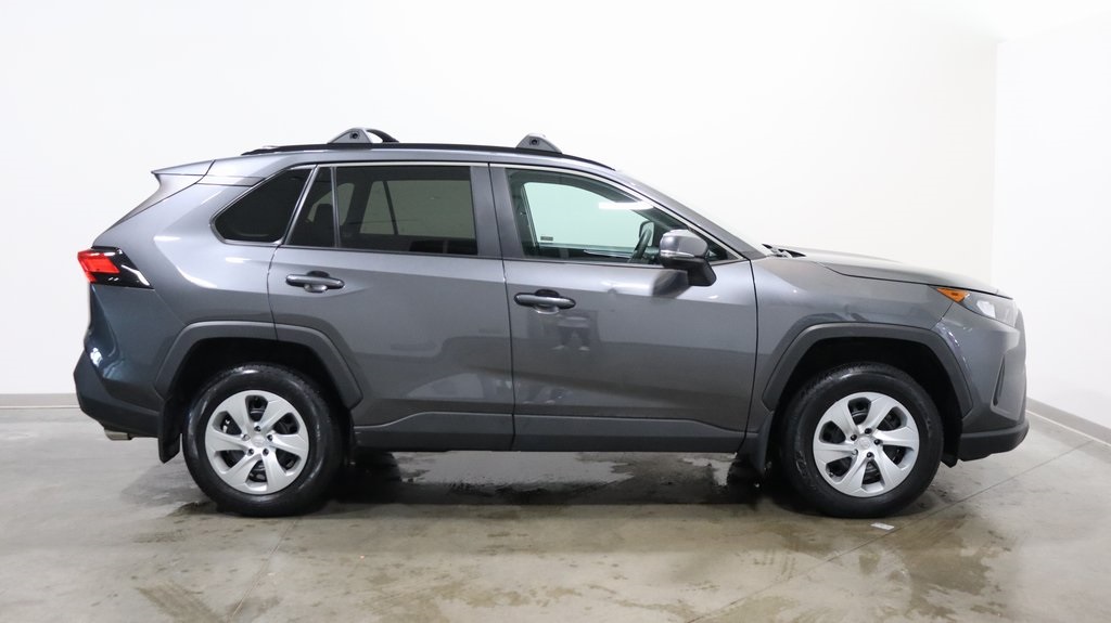 2021 Toyota RAV4 LE 8