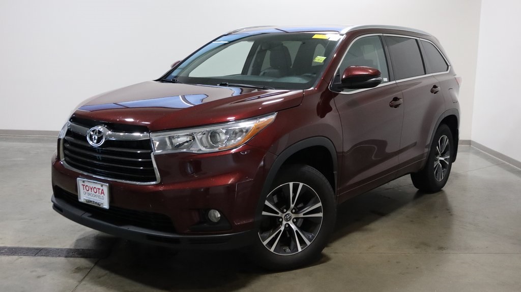 2016 Toyota Highlander XLE V6 3