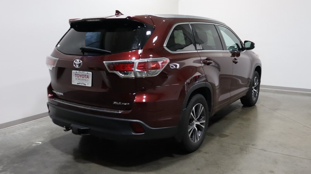 2016 Toyota Highlander XLE V6 7