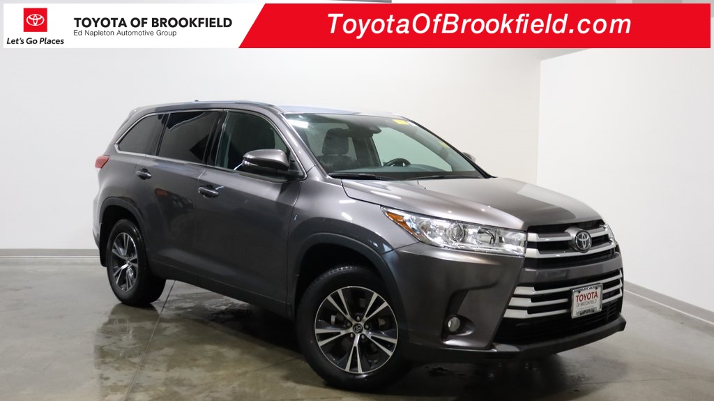 2019 Toyota Highlander LE Plus 1