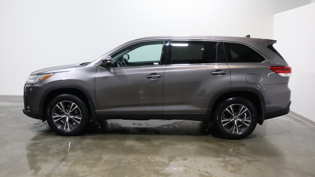 2019 Toyota Highlander LE Plus 4