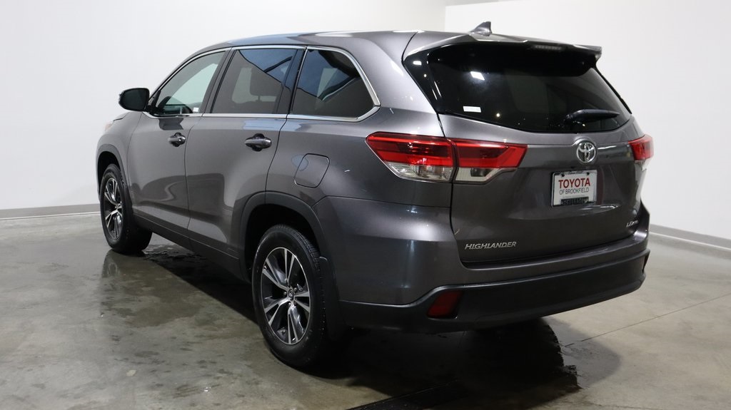 2019 Toyota Highlander LE Plus 5