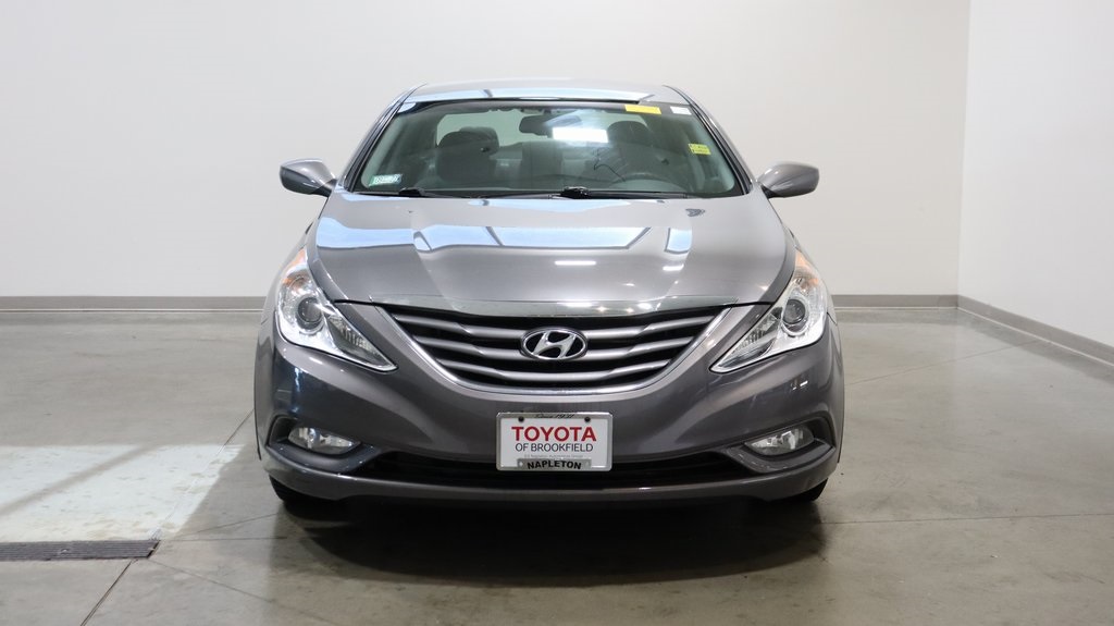 2013 Hyundai Sonata GLS 2