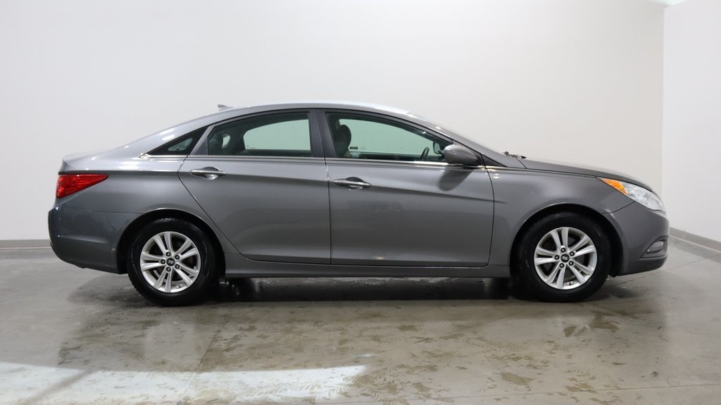 2013 Hyundai Sonata GLS 8