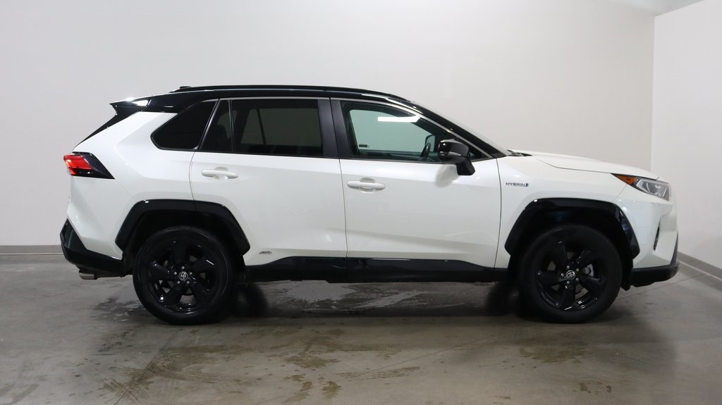 2021 Toyota RAV4 Hybrid XSE 8