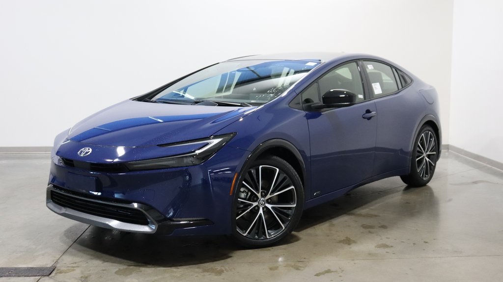 2024 Toyota Prius XLE 3