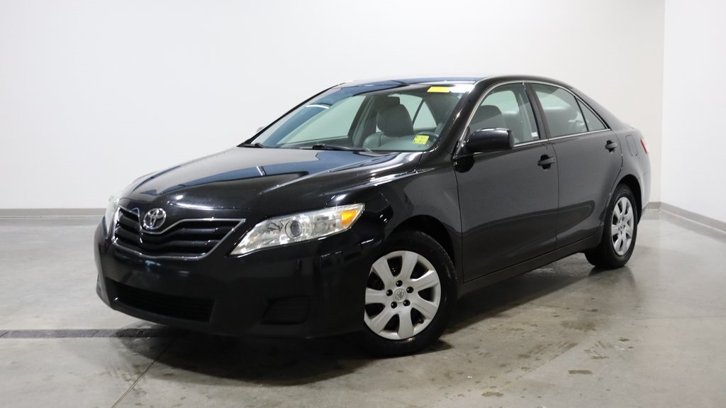 2011 Toyota Camry LE 3