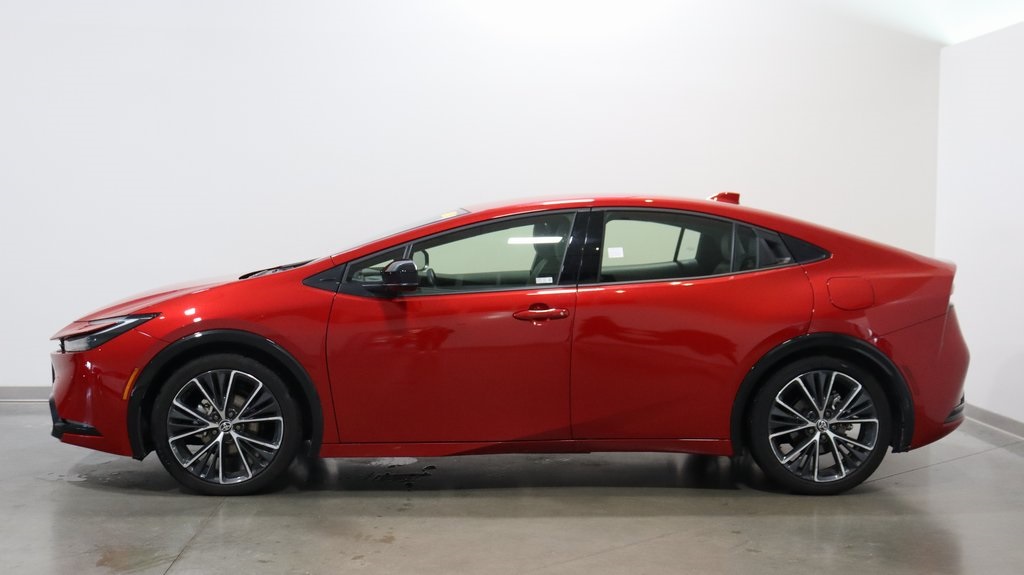 2024 Toyota Prius XLE 4