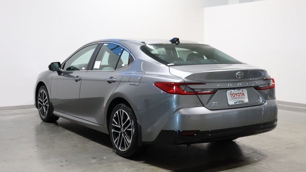 2025 Toyota Camry XLE 5